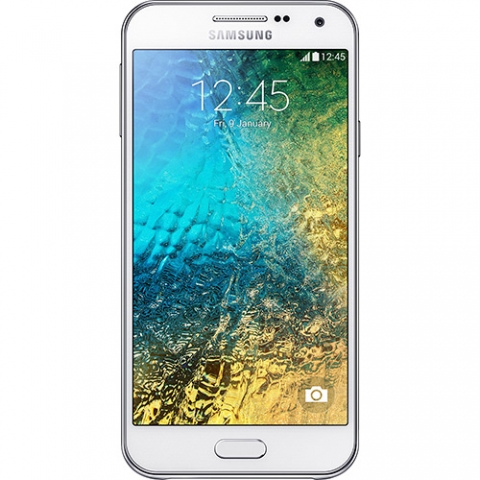 Celular Smartphone Samsung Galaxy E5 Duos Dual Chip Desbloqueado Android 4.4 Tela Amoled HD 5  16GB 4G Wi-Fi Câmera 8MP - Branco
