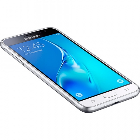 Smartphone Samsung Galaxy J3 Dual Chip Desbloqueado Android 5.1 Tela 5, 8GB, 4G, Wi-Fi, Câmera 8MP - Branco